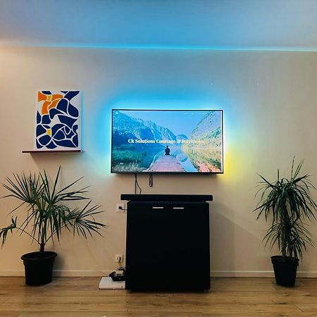 Apartment Paris La Defense Eiffel Tower Outlook Puteaux Εξωτερικό φωτογραφία